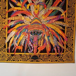 Gorgeous Gucci silk scarf